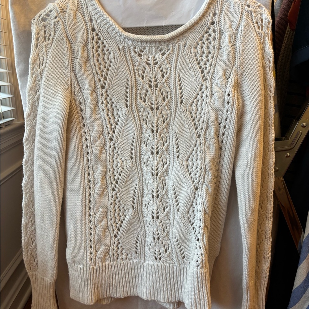Gap cable knit sweater